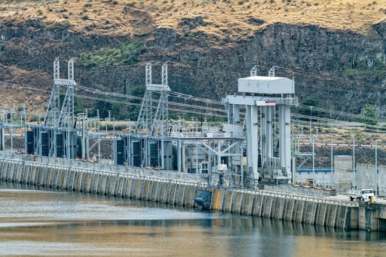 Dam transmission